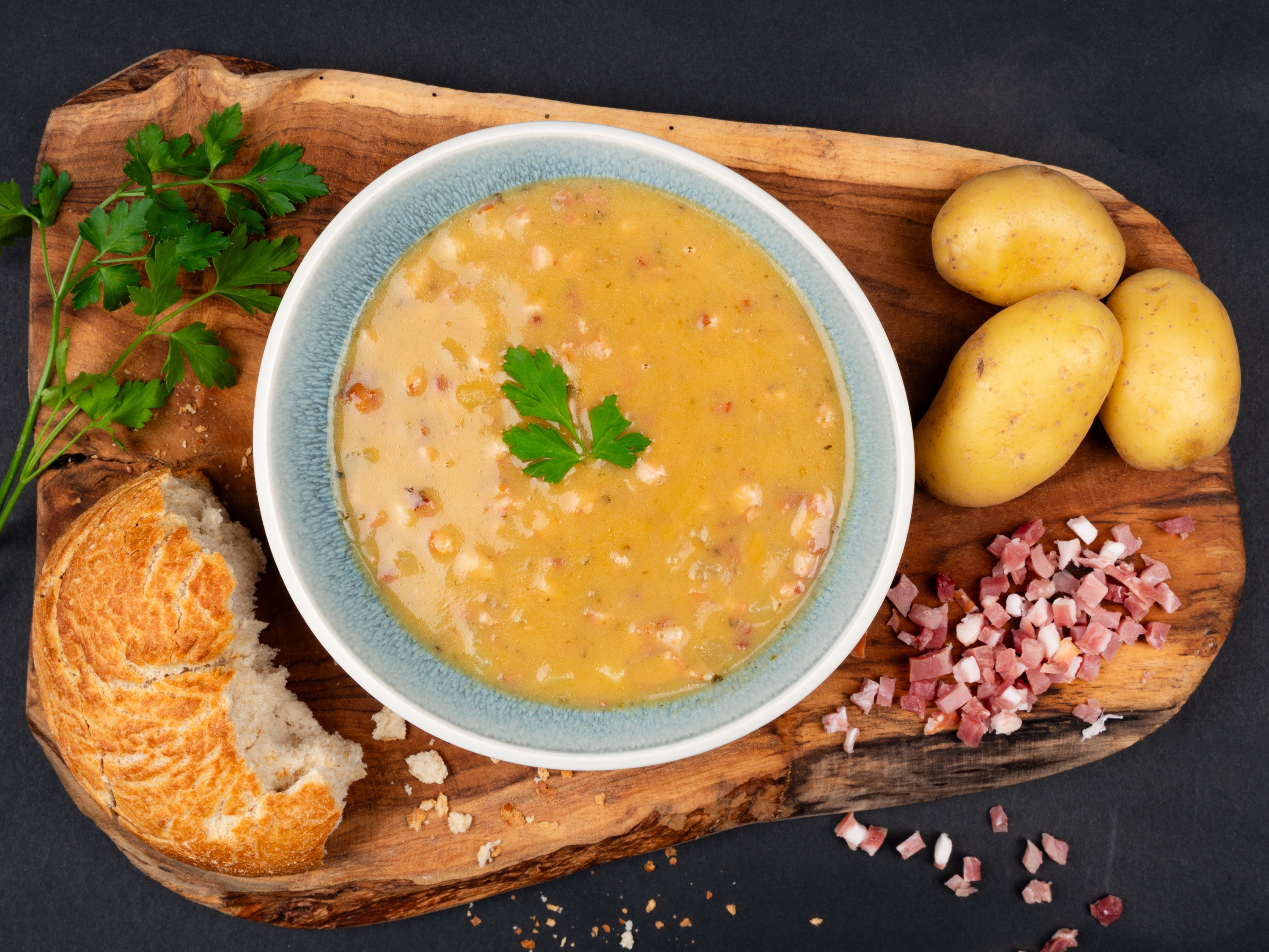 KARTOFFELSUPPE MIT SPECK